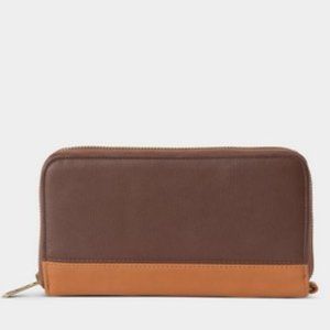 Thirty One-All "About the Benjamins" Wallet + Wristlet Strap--NWOT